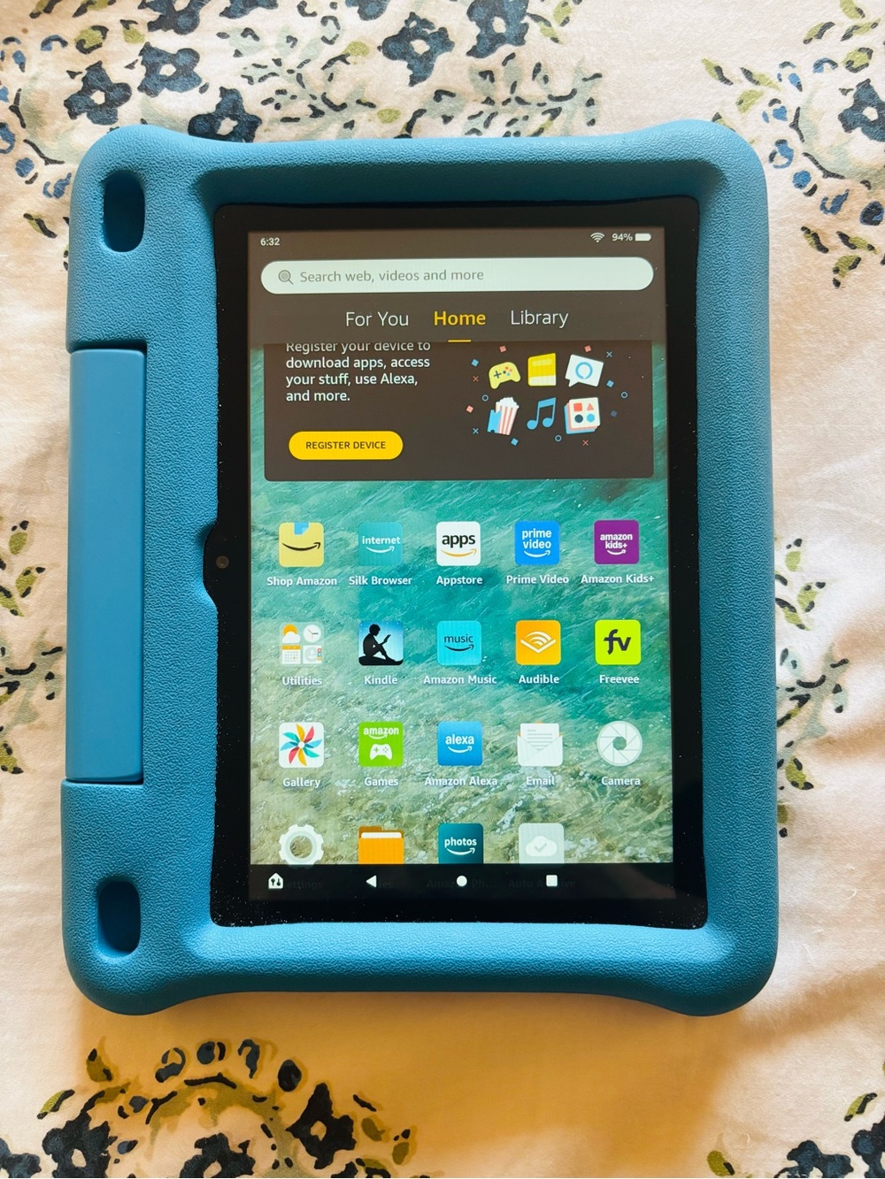 Amazon Kindle Fire 8 (10th Gen) Tablet with Bright Blue Kid-Friendly Case